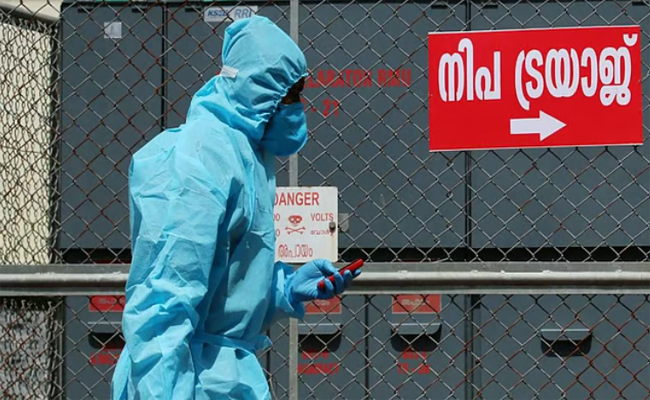 പാലക്കാട് സ്വദേശിനിക്ക് നിപ സ്ഥിരീകരിച്ചു; ഹൈ റിസ്‌ക് സമ്പര്‍ക്കപ്പട്ടികയില്‍ നൂറിലേറെ പേര്‍, മൂന്നു കിലോമീറ്റര്‍ പരിധി കണ്ടെയ്ന്‍മെന്റ് സോണ്‍