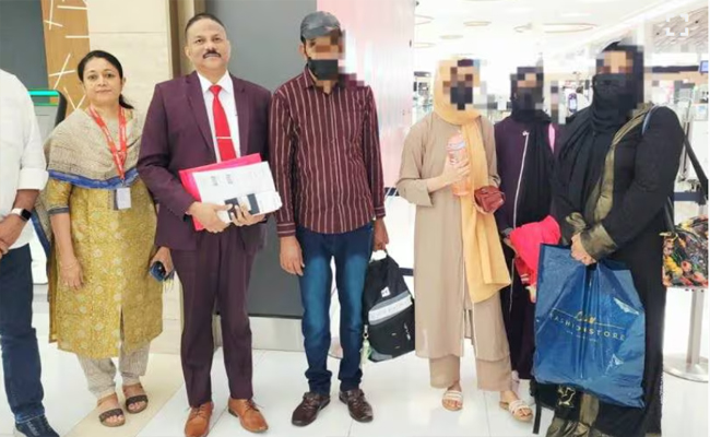 18 വര്‍ഷത്തിലേറെ ആരുമറിയാതെ ജീവിച്ചുതീര്‍ത്ത ദുരിതത്തിന്റെ കഥ, അഷറഫും കുടുംബവും പ്രവാസി ലീഗല്‍ സെല്ലിന്റെ സഹായത്തില്‍ നാട്ടിലെത്തി