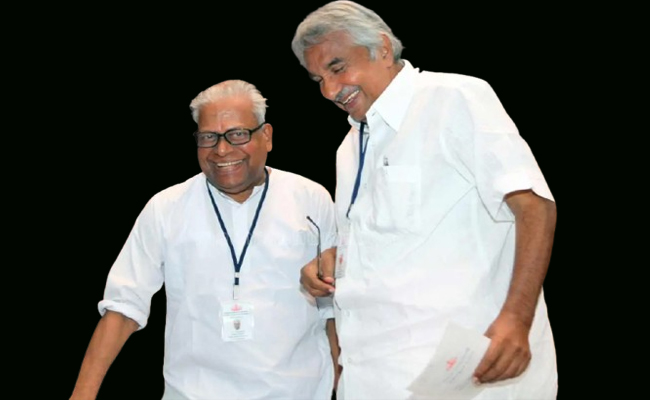 ജനഹൃദയങ്ങളില്‍ ചിരപ്രതിഷ്‌ഠ നേടിയ രണ്ട് നേതാക്കൾ; വരാനിരിക്കുന്നത് ഉമ്മൻ ചാണ്ടിയും വി എസും ഇല്ലാത്ത  നിയമസഭ തെരഞ്ഞെടുപ്പ്; ശരിതെറ്റുകള്‍ ആവര്‍ത്തിക്കുമ്പോള്‍ പാര്‍ട്ടികള്‍ക്ക് ഗുണകരമാകുമോ നിലപാടുകള്‍