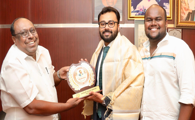 പ്രവാസി ഇന്ത്യക്കാരുടെ വോട്ടിംഗ് ഉറപ്പുവരുത്താനുള്ള നടപടി ഊര്‍ജിതമാക്കണം : ജെ.കെ മേനോന്‍