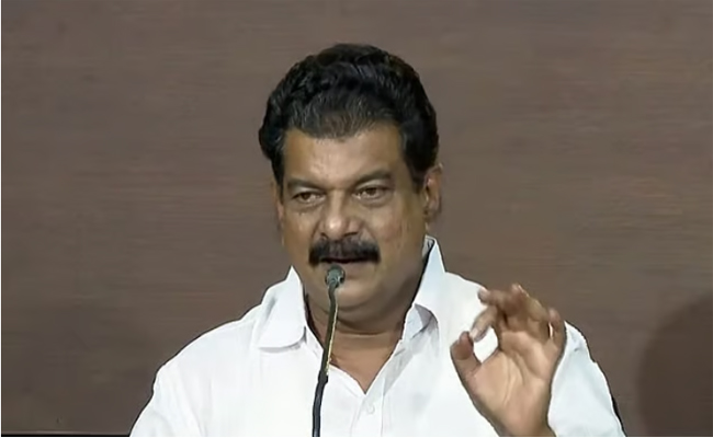 പി വി അന്‍വര്‍ 12 കോടി വായ്പ തട്ടിപ്പ് നടത്തിയെന്ന് പരാതി; മലപ്പുറം കെഎഫ്‌സിയില്‍ വിജിലന്‍സ് പരിശോധന