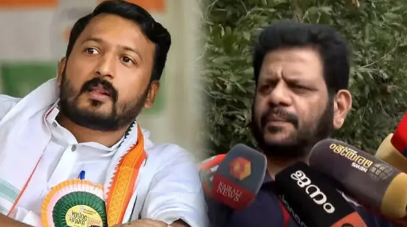 രാഹുലിനെതിരെ പരാതി ഉന്നയിച്ചവരെ അപമാനിച്ച് വി കെ ശ്രീകണ്ഠൻ അർദ്ധ വസ്ത്രം ധരിച്ച് മന്ത്രിമാർക്കൊപ്പം നിൽക്കുന്ന ചിത്രങ്ങൾ പുറത്തുവന്നില്ലേ”