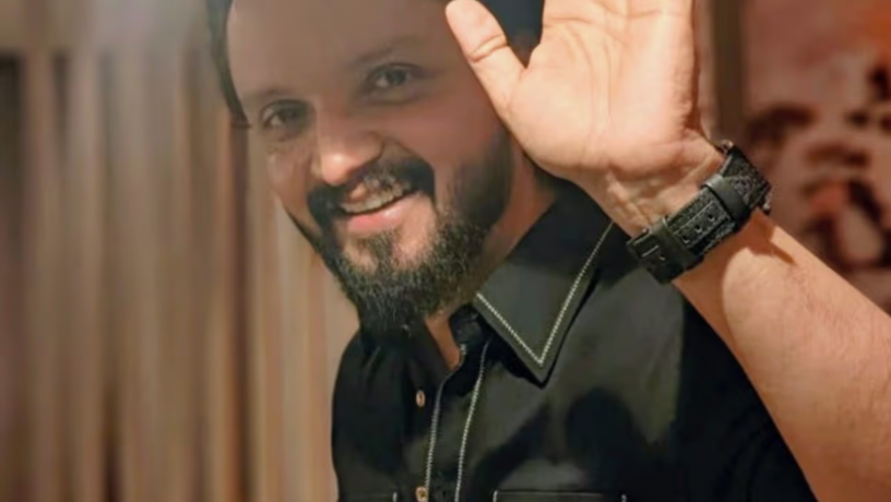 കൊച്ചിയിലെ സ്വകാര്യ ആശുപത്രിയിൽ ചികിത്സയിൽ കഴിയുന്ന നടനും അവതാരകനുമായ രാജേഷ് കേശവന്റെ ആരോഗ്യനില ഗുരുതരമായി തുടരുന്നു