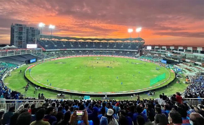 വനിതാ ലോകകപ്പ് കാര്യവട്ടത്തേക്കില്ല; മുംബൈയിലേക്ക് മാറ്റിയതായി ഐസിസിയില്‍ നിന്നും അറിയിപ്പ് ലഭിച്ചെന്ന് കെസിഎ