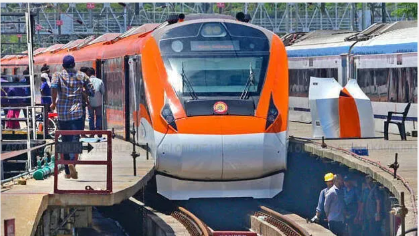 മലയാളികള്‍ക്ക് ഓണ സമ്മാനം; വന്ദേഭാരത് എക്‌സ്പ്രസില്‍ കോച്ചുകളുടെ എണ്ണം കൂട്ടി