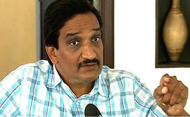 പണ്ട് മാറ് മറയ്ക്കായിരുന്നു സമരം, ഇപ്പോള്‍ മാറ് കാണിക്കാനാണ് സമരം’; വിവാദ പരാമര്‍ശവുമായി ഫസല്‍ ഗഫൂര്‍