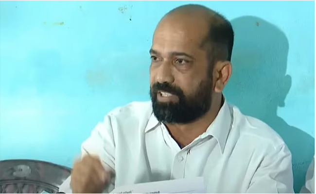 വീണ്ടും സര്‍പ്രൈസുമായി കോണ്‍ഗ്രസ്; അനില്‍ അക്കര അടാട്ട് പഞ്ചായത്തില്‍ സ്ഥാനാര്‍ഥി