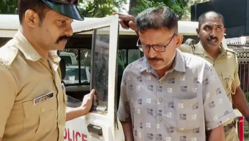 വിദ്യാർത്ഥിനിയെ പീഡിപ്പിച്ച ട്യൂഷൻ മാസ്റ്റർ പിടിയിൽ മതം മാറി ഒളിവിൽ കഴിഞ്ഞത് 25 വർഷം, രണ്ട് വിവാഹം കഴിച്ചു