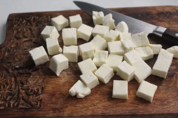 എല്ലാ വെള്ളക്കട്ടയും പനീർ അല്ല; വ്യാജൻ തയ്യാറാക്കുന്നത് എങ്ങനെയെന്നോ?