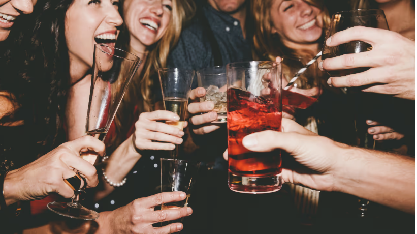 ‘മദ്യമില്ലാത്ത’ ജീവിതം ട്രെൻഡാക്കിയ ജെൻ സി; സോഷ്യൽ മീഡിയ ഭരിക്കുന്ന ‘സോബർ ക്യൂരിയസ്’ ?