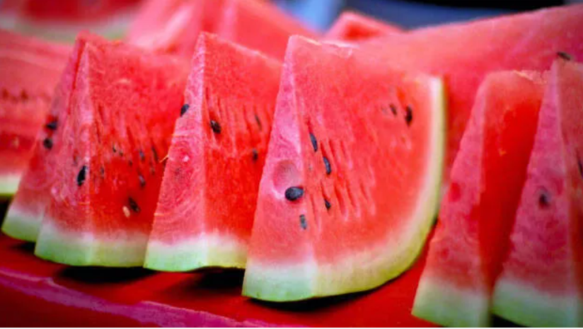 മുടി തഴച്ചുവളരണോ? അഞ്ചുപൈസ ചെലവില്ലാതെ ഹെയർമാസ്‌ക് തയ്യാറാക്കാം തണ്ണിമത്തൻ കുരു വെറുതെ കളയല്ലേ