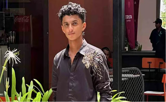 ഫോട്ടോ എടുക്കുന്നതിനിടെ കെട്ടിടത്തിൽ നിന്ന് വീണ് യുവാവ് മരിച്ചു