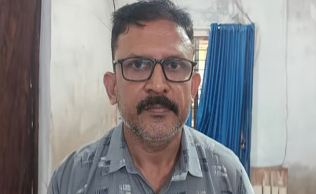 മതം മാറി, പേരു മാറി, 25 വര്‍ഷം ഒളിവു ജീവിതം, ഒരൊറ്റ ഫോണ്‍കോളില്‍ കുടുങ്ങി; ബലാത്സംഗ കേസ് പ്രതി പിടിയില്‍