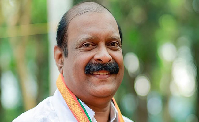 കണ്ണൂരില്‍ 12 വോട്ടിന് സിപിഎമ്മിനെ അട്ടിമറിച്ചു, കോണ്‍ഗ്രസ് പഞ്ചായത്ത് അംഗം കുഴഞ്ഞുവീണു മരിച്ചു