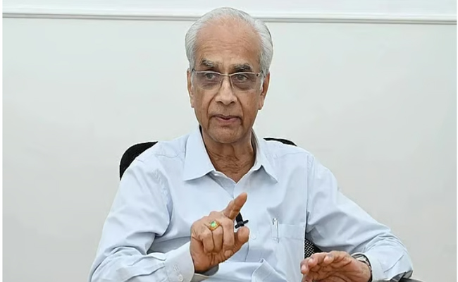 ജയകുമാറിന്‍റേത് ഇരട്ടപ്പദവി: ദേവസ്വം ബോര്‍ഡ് പ്രസിഡന്‍റ് സ്ഥാനത്ത് അയോഗ്യനാക്കണം, മുതിര്‍ന്ന ഐഎഎസ് ഉദ്യോഗസ്ഥനായ ബി അശോക് കോടതിയില്‍