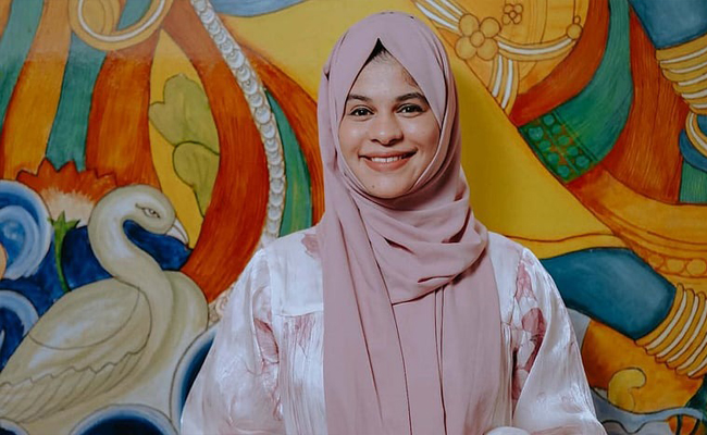 ക്ഷേത്രോത്സവത്തിൽ അവൾ പാടി; കലാമണ്ഡലം ​ഹൈദരാലിയുടെ കഥകളി സം​ഗീത പാരമ്പര്യം ഫാത്തിമയിലൂടെ പുനർജനിക്കുന്നു