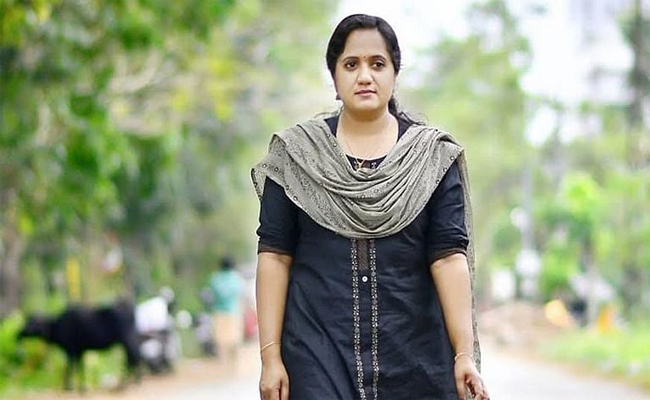 ശ്രീനാദേവി കുഞ്ഞമ്മയ്ക്കെതിരെ ഉടന്‍ എഫ്ഐആര്‍ രജിസ്റ്റര്‍ ചെയ്യണം’; ഡിജിപിക്ക് പരാതി നൽകി; അതിജീവിത; കേസ് എടുക്കും