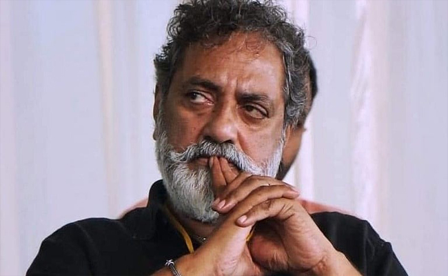 വെറുമൊരു ഷഡ്ഢി മാറ്റിയ കേസാണെന്ന് തെറ്റിദ്ധരിച്ച് പലരും ചിരിച്ചേക്കാം’; കുറിപ്പുമായി ജോയ് മാത്യു