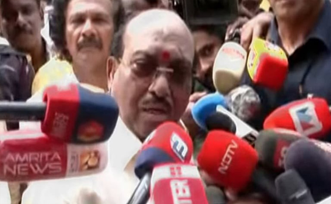 സിപിഐ ചതിയന്‍ ചന്തു, പത്ത് വര്‍ഷം ഒപ്പം നിന്ന് സുഖിച്ചിട്ട് ഇപ്പോള്‍ തള്ളിപ്പറയുന്നു, ഇനിയും പിണറായി തന്നെ നയിക്കണം: വെള്ളാപ്പള്ളി