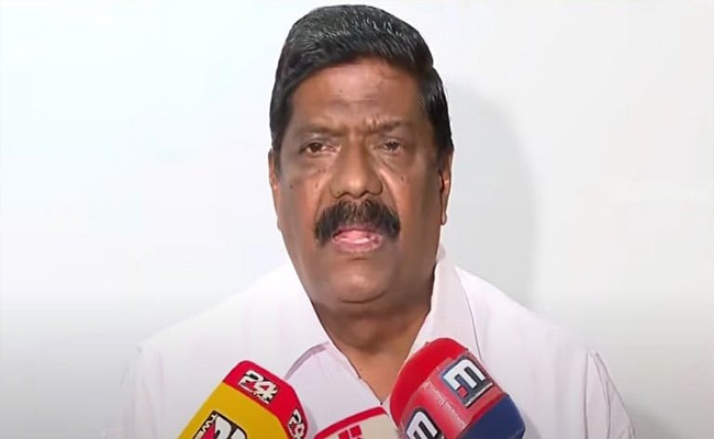 അജയാ, സൂക്ഷിക്കണം; സതീശന്റെ ജാഥ എറണാകുളത്ത് എത്തുമ്പോള്‍ എസ്‌ഐടി ചോദ്യം ചെയ്യും; സിപിഎം നേതാവ് വിളിച്ചു പറഞ്ഞു’