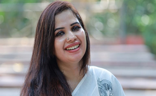 ഞാനും കുടുംബവും ആത്മഹത്യയുടെ വക്കില്‍, ഈ ട്രോമ താങ്ങാനാവുന്നില്ല’; സൈബര്‍ ആക്രമണത്തില്‍ മുഖ്യമന്ത്രിക്ക് പരാതി നല്‍കി ഷഹനാസ്