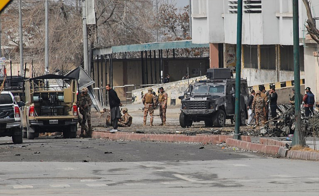 ചാവേര്‍ ആക്രമണം, വെടിവെപ്പ്; പാകിസ്ഥാനില്‍ 120 ലധികം പേര്‍ കൊല്ലപ്പെട്ടു, ഏറ്റുമുട്ടല്‍ ഏഴോളം ഇടങ്ങളില്‍