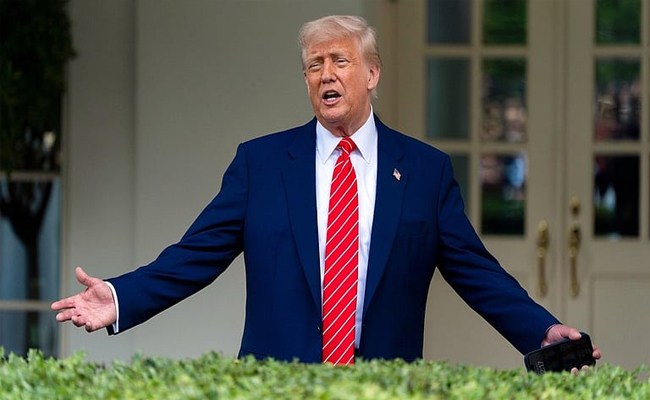 ജഡ്ജിമാര്‍ വിഡ്ഢികള്‍, വളര്‍ത്തുപട്ടികള്‍;  അധിക്ഷേപിച്ച് ട്രംപ്; സുപ്രീം കോടതി വിധി നിരാശാജനകം, 10% അധിക തീരുവ ചുമത്തി” ഇന്ത്യ താരിഫ് നല്‍കും, അമേരിക്ക തരില്ല’; സുപ്രീംകോടതി വിധി തള്ളി ട്രംപ്