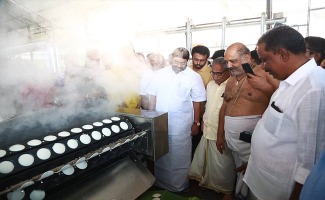 “ഗുരുവായൂരപ്പന് വഴിപാടായി നൂതന ഇഡ്ഢലി മെഷീൻ; മണിക്കൂറിൽ  5000 ഇഡ്ഢലികൾ” തയ്യാറാക്കാം