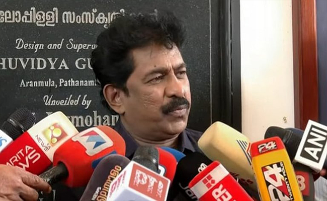 ‘എവിടെയെല്ലാം സ്വാഭാവിക നടപടികള്‍ ഉണ്ടായി, എല്ലാം ദൈവനിശ്ചയം പോലെ നടക്കും’; സജിചെറിയാന് പ്രേംകുമാറിന്റെ മറുപടി