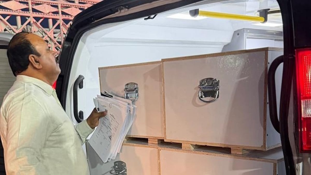 കറിവേപ്പില പോലെ എടുത്തെറിയപ്പെട്ടു, ആരായാലും ഈ അവസ്ഥയില്‍ തകര്‍ന്നു പോകില്ലേ?നാട്ടിലേയ്ക്ക് കയറ്റിവിടുന്ന മൃതദേഹങ്ങളുടെ അവസ്ഥ’-ഹൃദയം തൊടുന്ന കുറിപ്പ്