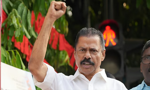 പുറത്താക്കിയാൽ പുറത്താണ്, 100 വട്ടം അപ്പീൽ നൽകിയിട്ടും കാര്യമില്ല”; എ. സുരേഷിനെതിരെ ആഞ്ഞടിച്ച് എം.വി. ഗോവിന്ദൻ, “കോടതി വിധി വരട്ടെ, അപ്പോൾ നോക്കാം”; ശബരിമല വിഷയത്തിൽ തടിതപ്പി സിപിഎം.