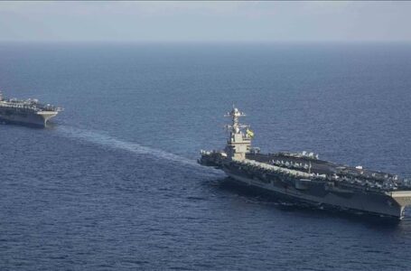 ചെങ്കടലിൽ അമേരിക്കൻ വിമാനവാഹിനിക്കപ്പലിൽ തീപിടുത്തം; നാവികർക്ക് പരിക്ക്