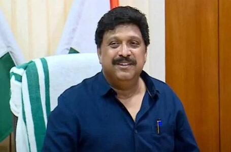 ഗണേഷ് കുമാറിനെ കാണാന്‍ പാടില്ലാത്ത സാഹചര്യത്തില്‍ കണ്ടു, ഫോട്ടോയെടുത്ത ഭാര്യയെ ഡ്രൈവര്‍ മര്‍ദിച്ചു-ഗുരുതര ആരോപണം