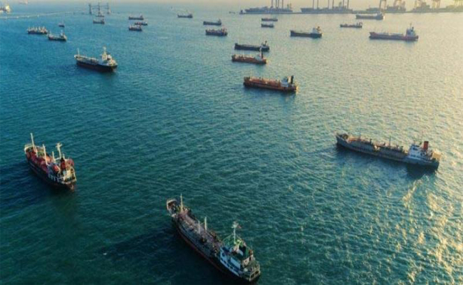 യുദ്ധഭീതിയിൽ ഹോർമൂസ്; കടലിടുക്കില്‍ കുടുങ്ങിയത് 706 കപ്പലുകള്‍; എണ്ണ പ്രതിസന്ധിയില്‍ ആഗോള വിപണി, ഇന്ത്യയിലും ആശങ്ക