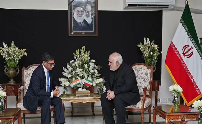 ഖമേനിയുടെ മരണത്തില്‍ അനുശോചിച്ച് ഇന്ത്യ, വിദേശകാര്യ സെക്രട്ടറി ഇറാന്‍ എംബസിയിലെത്തി