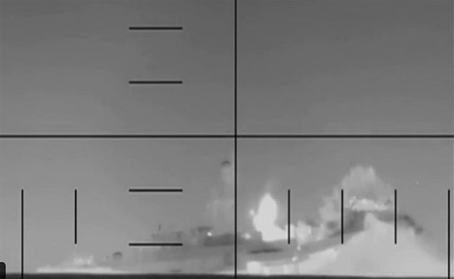 ഇറാന്‍ യുദ്ധക്കപ്പല്‍ തകര്‍ന്ന് 87 പേര്‍ കൊല്ലപ്പെട്ടു; ആക്രമിച്ചത് അമേരിക്കന്‍ അന്തര്‍വാഹിനി- വിഡിയോ; രണ്ടാം ലോക മഹായുദ്ധത്തിനു ശേഷം ടോർപ്പിഡോ ഉപയോഗിച്ച് ശത്രു കപ്പൽ മുക്കിക്കളയുന്ന ആദ്യത്തെ സംഭവം.