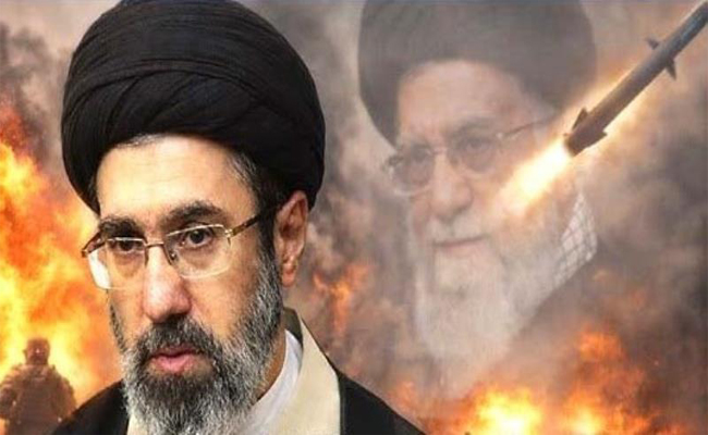 ഖൊമേനിയുടെ മകന്‍ ആക്രമണത്തില്‍ നിന്ന് കഷ്ടിച്ച് രക്ഷപെട്ടു; യുദ്ധം കനത്തതോടെ പരമോന്നത നേതാവിന്റെ വിലാപ യാത്ര മാറ്റി: ഇറാനില്‍ മരണം 1000 കടന്നു