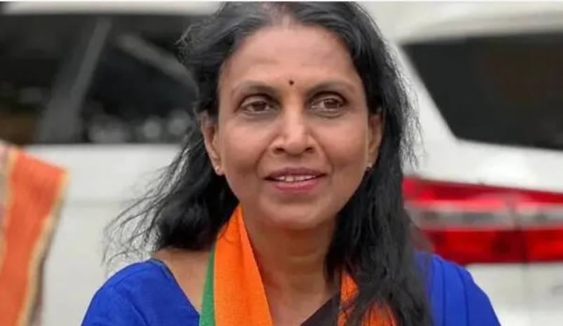 ഹൈക്കോടതിയെ സമീപിച്ച് ആർ ശ്രീലേഖ,​ സർക്കാരിന്റെ വിശദീകരണം തേടി കോടതി