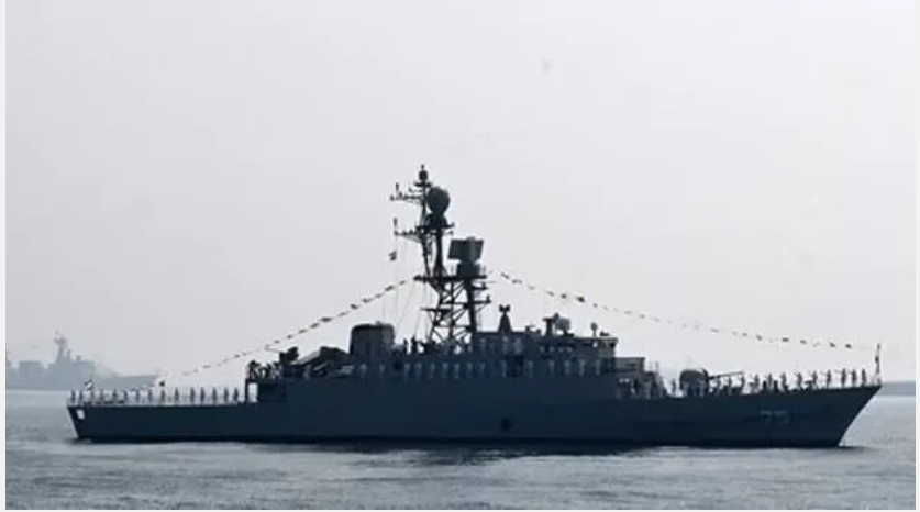 കൊച്ചി തുറമുഖത്ത്  ഐറിസ് ലവാന് അഭയം നൽകി ഇന്ത്യ