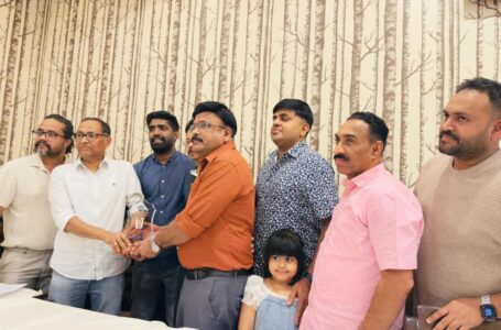 സൗഹൃദം പുതുക്കി റിഫ ഇഫ്താർ സംഗമം; മുസ്തഫ കവ്വായിക്ക് യാത്രയയപ്പ് നൽകി; പുതിയ ഭാരവാഹികളെ പ്രഖ്യാപിച്ചു