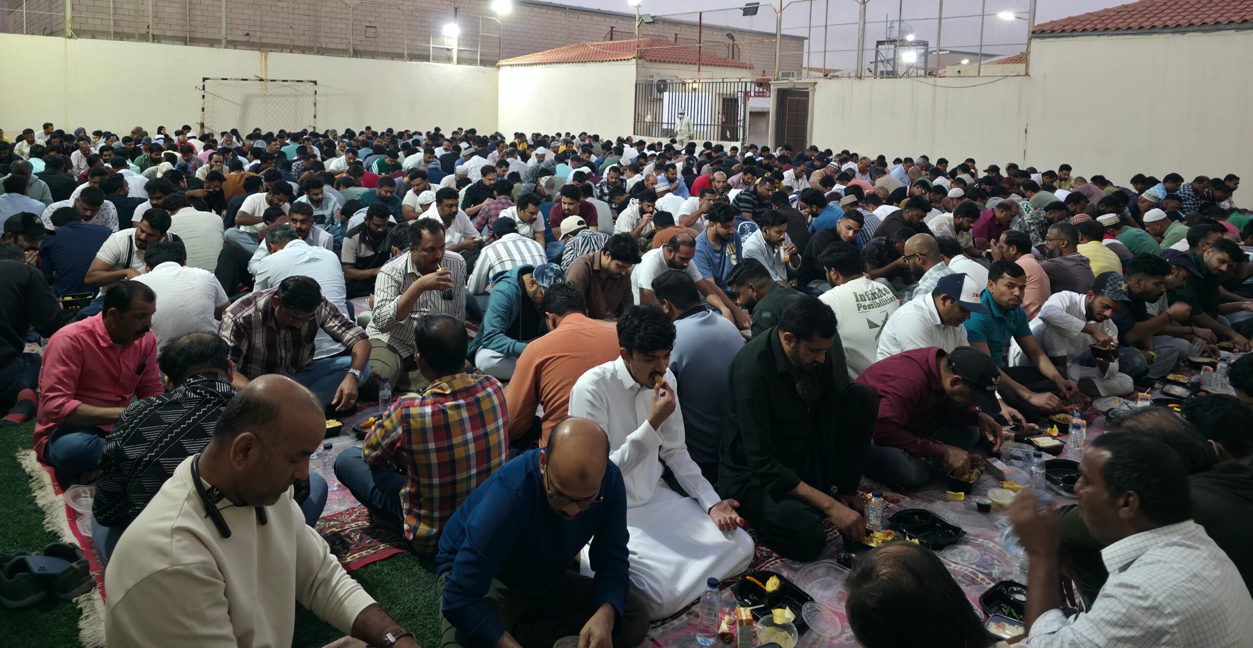 സ്നേഹത്തിന്റെ ഒൻപത് തുരുത്തുകൾ; റിയാദിൽ കേളി കലാസാംസ്കാരിക വേദിയുടെ ആയിരങ്ങള്‍ പങ്കെടുത്ത ഇഫ്താർ വിരുന്ന്