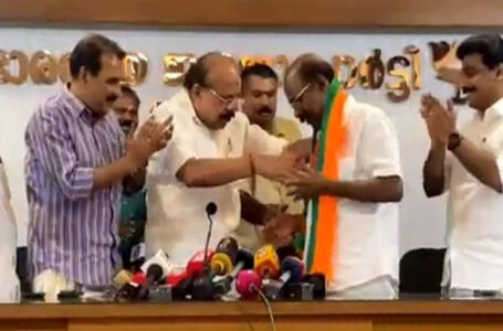 സിപിഐ വിട്ട സി സി മുകുന്ദന്‍ എംഎല്‍എ ബിജെപിയില്‍ ചേര്‍ന്നു; നാട്ടികയില്‍ ബിജെപി സ്ഥാനാര്‍ത്ഥിയായി മുകുന്ദന്‍ മത്സരിക്കും