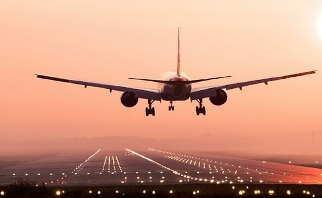 സൗദി, ഒമാന്‍ വ്യോമമേഖല തുറന്നു; സര്‍വീസുകള്‍ പുനരാരംഭിച്ച് വിമാന കമ്പനികള്‍