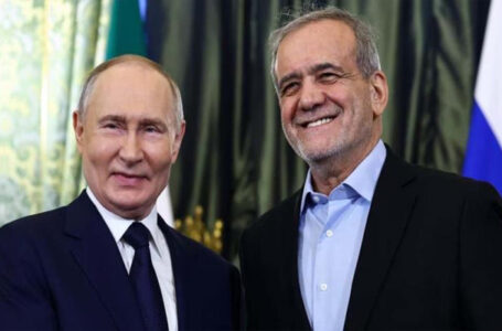 പശ്ചിമേഷ്യയിൽ റഷ്യയുടെ നേരിട്ടുള്ള ഇടപെടൽ; അമേരിക്കൻ ഇന്റലിജൻസ് റിപ്പോർട്ടിൽ ഞെട്ടിക്കുന്ന വെളിപ്പെടുത്തലുകൾ;  അമേരിക്കൻ പടക്കപ്പലുകളുടെ നീക്കം റഷ്യ ഇറാന് ചോർത്തി നൽകുന്നു; പശ്ചിമേഷ്യയിൽ പുടിന്റെ ‘മാസ്റ്റർ ഗെയിം’!” ഇറാൻ-റഷ്യ സൈനിക കൂട്ടുകെട്ട് ശക്തം