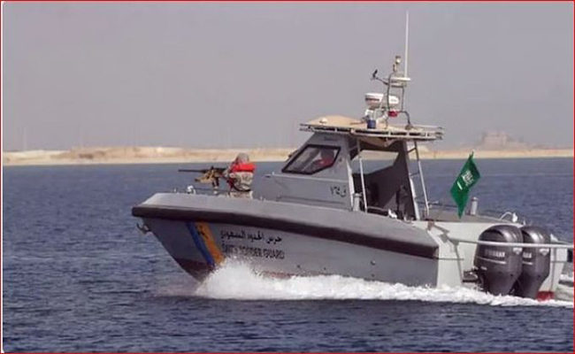 അസീറിൽ വൻ ദുരന്തം ഒഴിവായി: കുത്തിയൊലിച്ച പ്രളയത്തിൽ നിന്നും രണ്ട് പൗരന്മാരെ അതിർത്തി സംരക്ഷകർ രക്ഷപ്പെടുത്തി