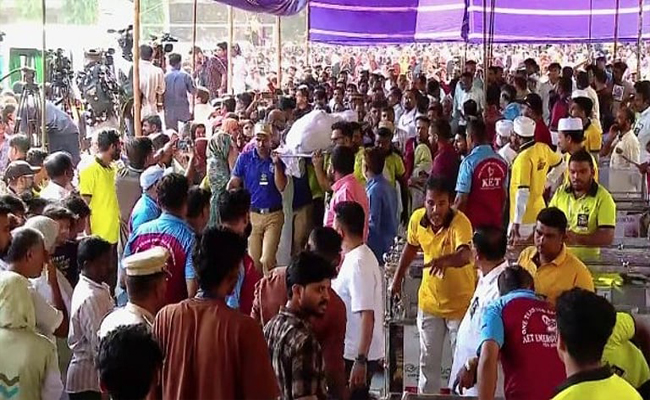 ‘ഇവ‍ർ ഇനി ഞങ്ങൾക്ക് മക്കൾ’, വാൽപ്പാറ അപകടത്തിൽ അധ്യാപകരെ നഷ്ടമായ പാങ്ങ് സ്കൂളിൽ പുതിയ അധ്യാപകരെത്തി