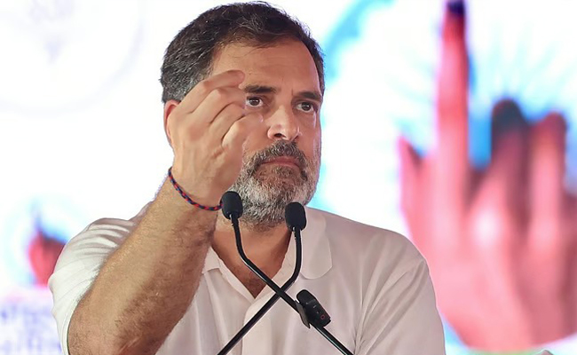 ‘ഹലോ,രാഹുല്‍ ഗാന്ധിയുടെ സെക്രട്ടറിയാണേ’; കോണ്‍ഗ്രസ് നേതാക്കളില്‍നിന്നും വ്യാജന്‍ തട്ടിയത് കോടികള്‍