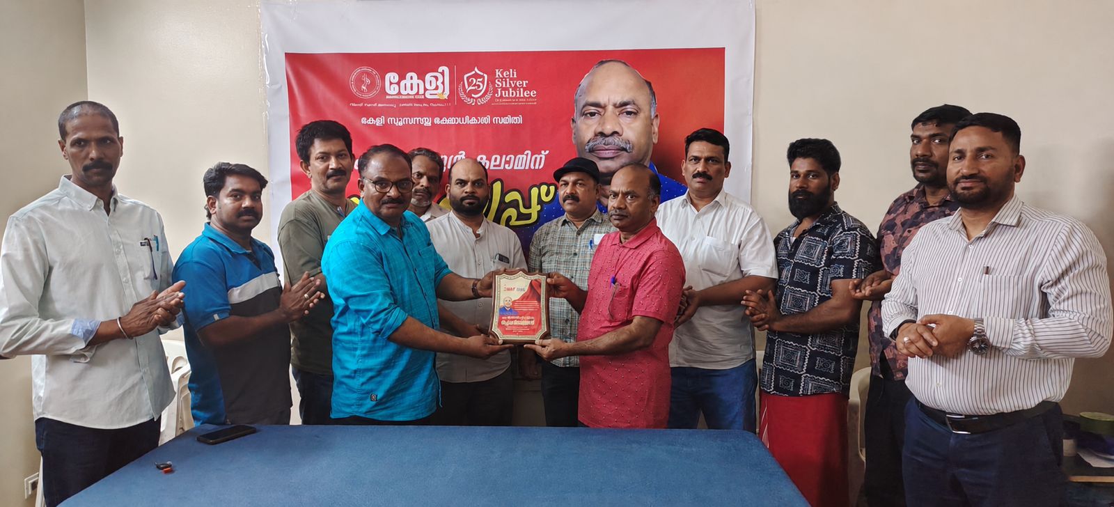 42 വർഷത്തെ പ്രവാസത്തിന് വിരാമം; റിയാദിലെ പ്രിയപ്പെട്ട ‘കലാം ഭായി’ നാട്ടിലേക്ക്; ഹൃദ്യമായ യാത്രയയപ്പ് നൽകി പ്രവാസലോകം!