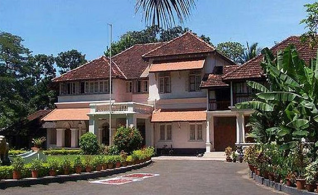ക്ലിഫ് ഹൗസിനു കൂടുതൽ മോടി വേണ്ട; മന്ത്രി മന്ദിരങ്ങൾക്കും അറ്റകുറ്റപ്പണി മാത്രം മതി; സതീശന്റെ നിർദ്ദേശം