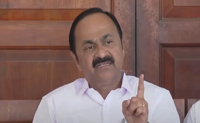 മന്ത്രി കസേരയില്‍ ആരൊക്കെ? ഘടകകക്ഷികള്‍ക്ക് കൂടുതല്‍ മന്ത്രിമാരില്ല, വകുപ്പുകളും മാറും; ഇന്ന് ഉഭയകക്ഷി ചര്‍ച്ച